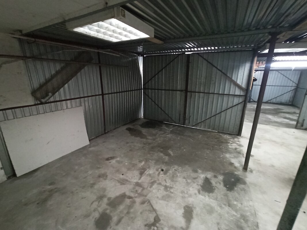 Elbląg Garaż 60 M2 w Elblagu