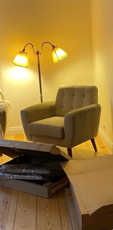 Elbląg Sprzedam komplet pięknych mebli renomowanej firmy Complete Furniture!
Meble zawieraja dwa b.wygodne fotele