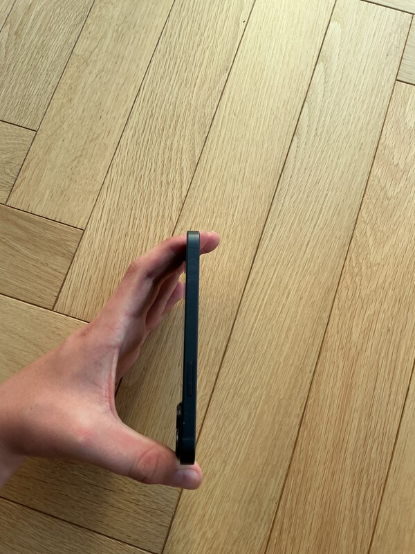 Elbląg Sprzedam iPhone 13 mini 82 kondycji baterii
-kolor midnight
W zestawie dorzucam:
-dwa szkła hartowane
-etui