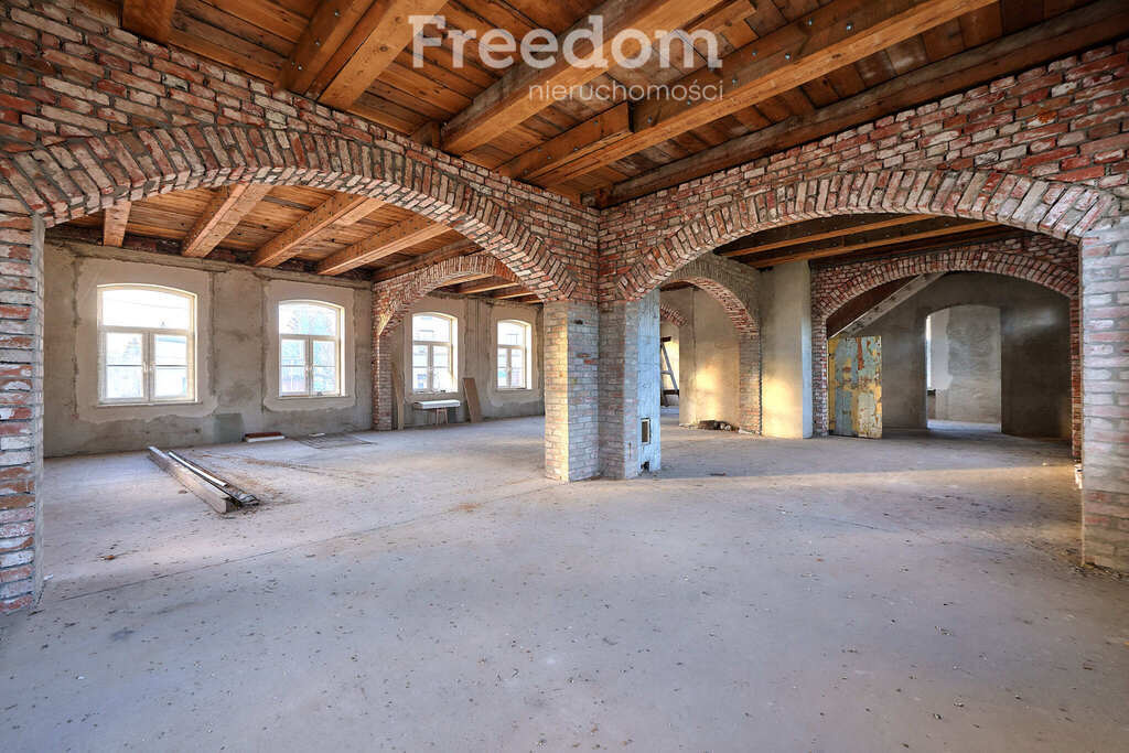 Elbląg FREEDOM NIERUCHOMOŚCISprzedam dom - Młynary, Dworcowa. Na sprzedaż dom wolnostojący położony w spokojnej i