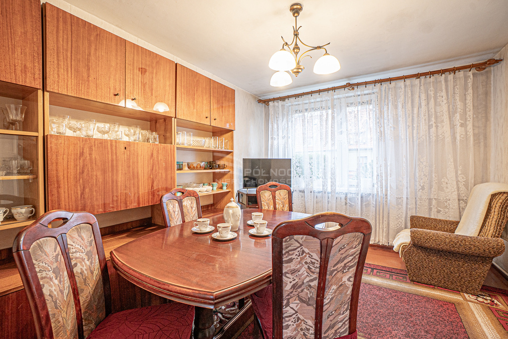 Elbląg PÓŁNOC NIERUCHOMOŚCISprzedam dom - Elbląg, Kielecka. Na sprzedaż dom w zabudowie szeregowej (środkowy)