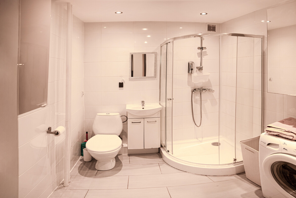 Elbląg NOVA STREFA NIERUCHOMOŚCISprzedamSłoneczna i przytulna kawalerka 33m2 na 2 piętrze– ul. Piechoty,