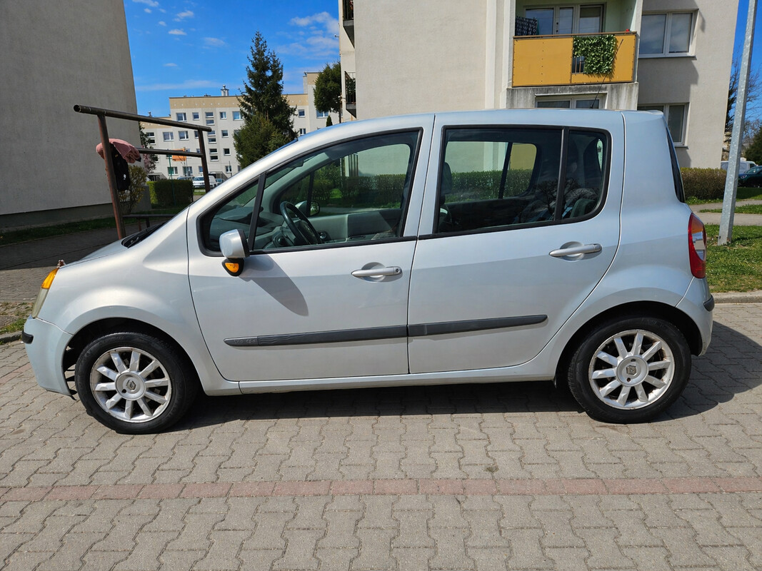 Elbląg Na sprzedaż Renault Modus 1.4 benzyna o mocy 72 kW (98 KM), rok produkcji 2004.
Auto w bardzo dobrym stanie