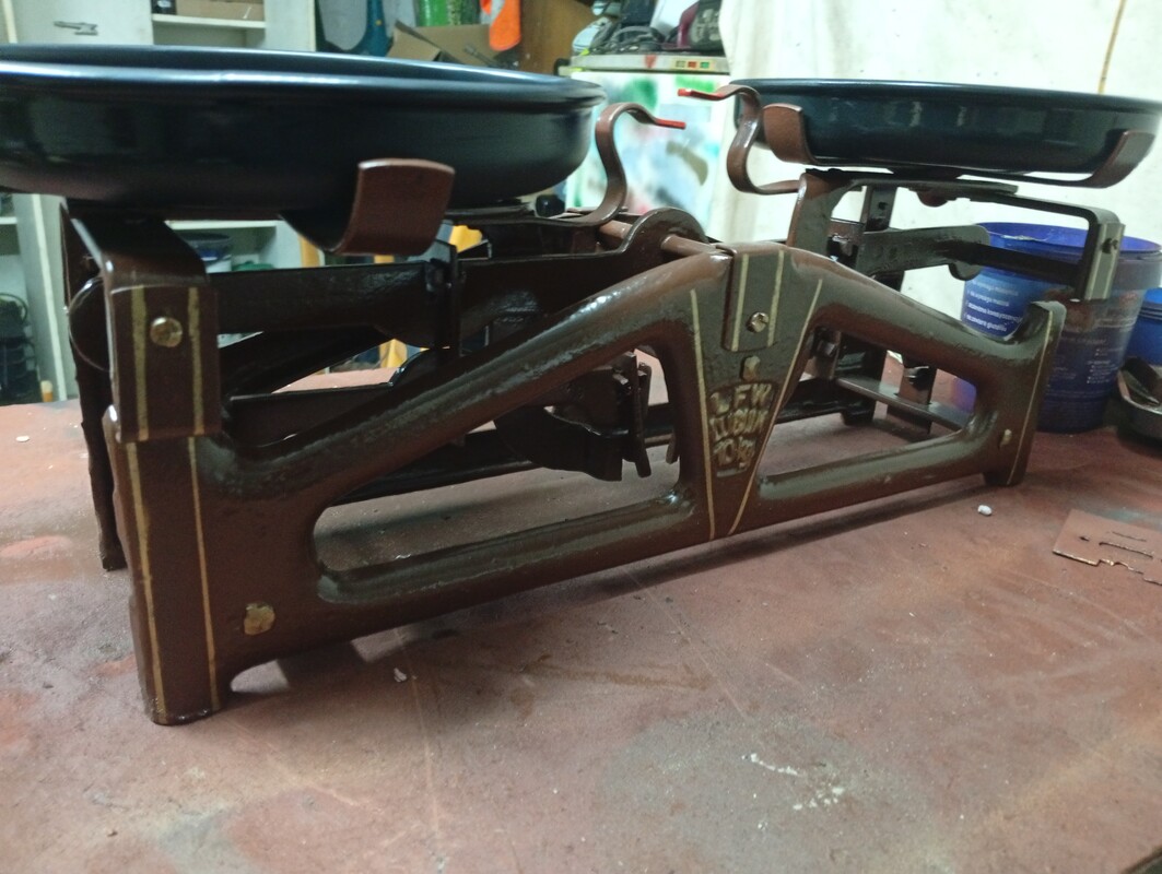 Elbląg Sprzedam wagę szalkową zabytek PRL po całkowitej renowacji atrakcyjny wygląd sprawna do kolekcji lub wystroju