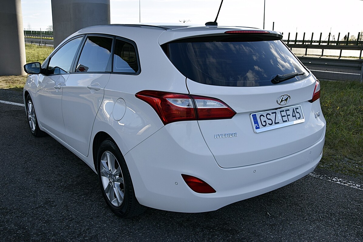 Elbląg Hyundai i30 kombi, 1.6 benzyna, 2014 rok, z oryginalnym przebiegiem Auto gotowe do jazdy bez wkładu