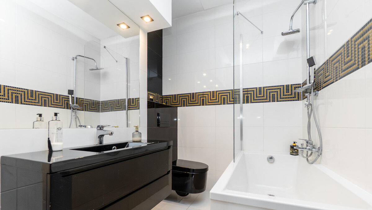 Elbląg TO MY SPRZEDAJEMYNIERUCHOMOŚCI W TYM MIEŚCIEBIURO NIERUCHOMOŚCIAMERICAN HOMEFOR SALE - DOM - FIRLEJA