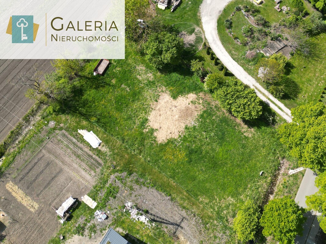 Elbląg GALERIA NIERUCHOMOŚCIZ pasji i miłości do nieruchomościNa sprzedaż: Działka o powierzchni 1300 m2 w spokojnym i
