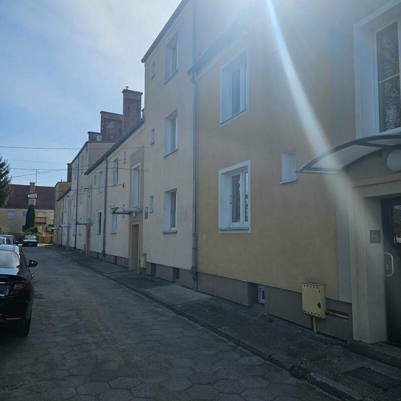 Elbląg REZERWACJA DOM NIERUCHOMOŚCIOFERUJEMY NA SPRZEDAŻMIESZKANIE 2 POKOJOWEPow.