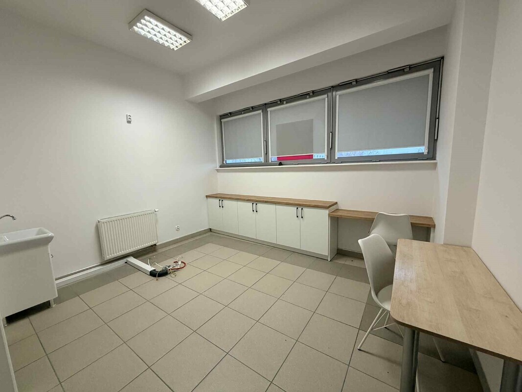 Elbląg 🏢 Wynajmę&nbsp; lokal użytkowy 46 m&sup2; &ndash; idealny na gabinet, biuro lub usługi! Świetna