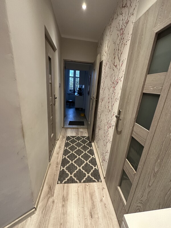 Elbląg BIURO NIERUCHOMOŚCISZULC& SZULCSprzedam mieszkanie w Elblągu ul. Królewiecka, mieszkanie o pow.65,8m2 na 2