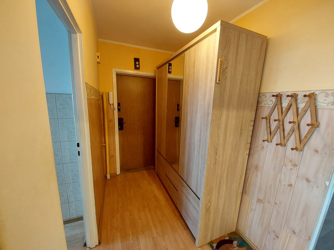 Elbląg Mieszkanie 2 pokojowe 47 m2 w świetnej lokalizacji w centrum Elbląga* duży salon* balkon* oddzielna