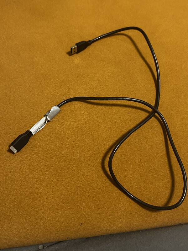 Elbląg Sprzedam używany router mobilny LTE Netgear AirCard 810S, stan dobry, wydać ślady użytkowania, lekko