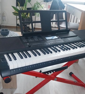 Elbląg Sprzedam keybord Casio ct -x800 w bardzo dobrym stanie. instrument był uzywany sporadycznie w domu wszystko