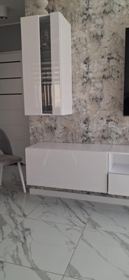 Elbląg mam do sprzedania zestaw mebli podwieszanych kolor biały
- 1 witryna wisząca z szybką i dwiema szklanymi