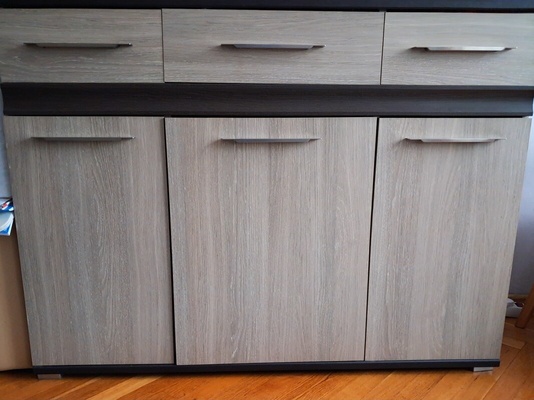 Elbląg Sprzedam Szafę 2 drzwiową 200/75/58 Komodę 95/120/40 Meble w stanie b. dobrym. Komoda 250zł Szafa