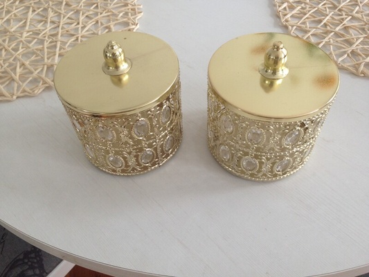 Elbląg Piękne luksusowe pojemniki w kolorze złota z kryształkami. SWIETNE NA BIŻUTERIĘ  LUB DO KSMETYKÓW
SĄ NOWE,