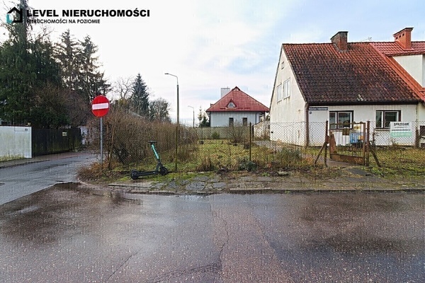 Elbląg LEVEL NIERUCHOMOŚCI Dom z pozwoleniem na przebudowę Dom 183m2 Elbląg ul. Łukasińskiego