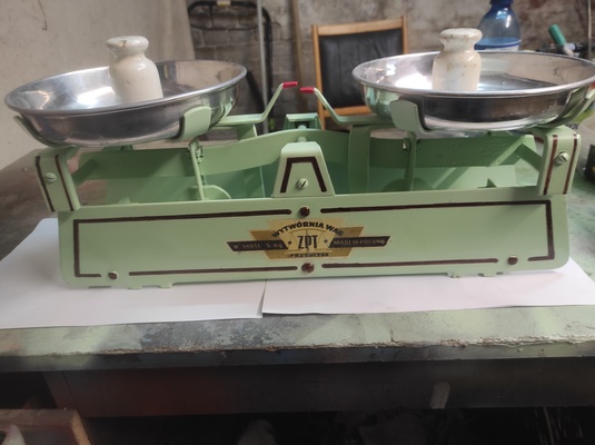 Elbląg sprzedam piĘkną wagę szalkową po całkowitej renowacji sprawna działa do kolekcji wystroju  wnętrza lub do