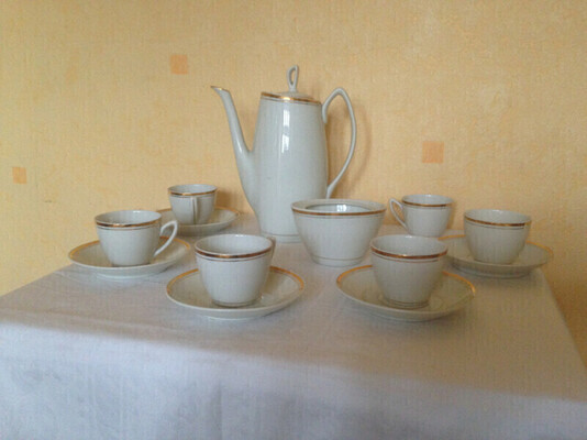 Elbląg SOSJERKA PORCELANOWA POLSKA SYGNOWANA. 
CHODZIEŻ  35
I INNE RZECZY PONIŻEJ > FOTKI    KUBKI, KAŁAMARZ,