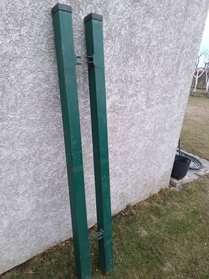 Elbląg 2 słupki ogrodzeniowe 8/8 cm do bramy wysokość 1.8 m grubość ścianek 4 mm kolor zielony odbiór osobisty w