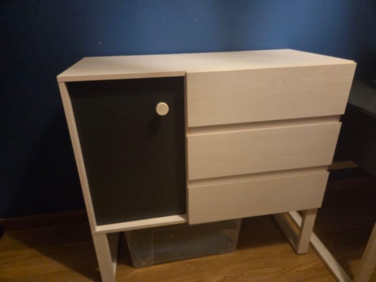 Elbląg Sprzedam biurko i komodę marki VOX z kolekcji NEST - widoczne ślady użytkowania