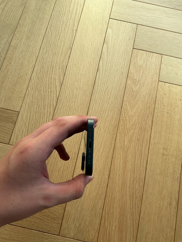 Elbląg Sprzedam iPhone 13 mini 82 kondycji baterii
-kolor midnight
W zestawie dorzucam:
-dwa szkła hartowane
-etui