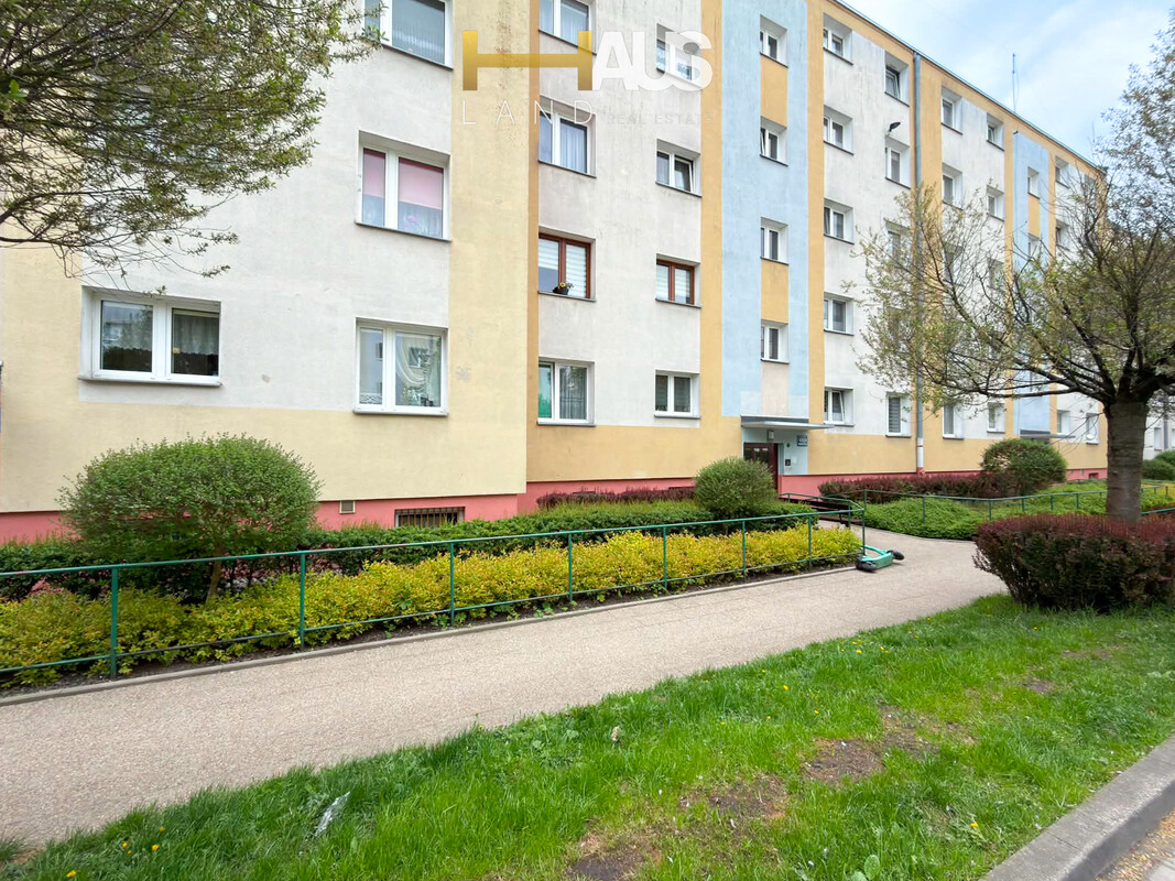 Elbląg ELBLĄG, UL. ROBOTNICZA POWIERZCHNIA 43,5 M2 2 POKOJE, OSOBNA KUCHNIA BALKON,