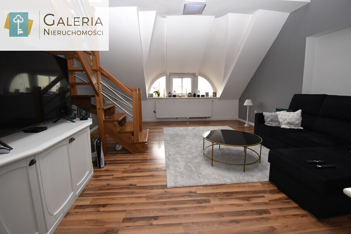 Elbląg GALERIA NIERUCHOMOŚCIZ pasji i miłości do nieruchomościNa sprzedaż: Wyjątkowe, dwupoziomowe, czteropokojowe