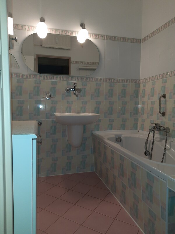 Elbląg Sprzedam mieszkanie. Powierzchnia 65,2 m²Ogrzewanie CO miejskiePiętro 3/3, bez windyCzynsz ok.1100,0