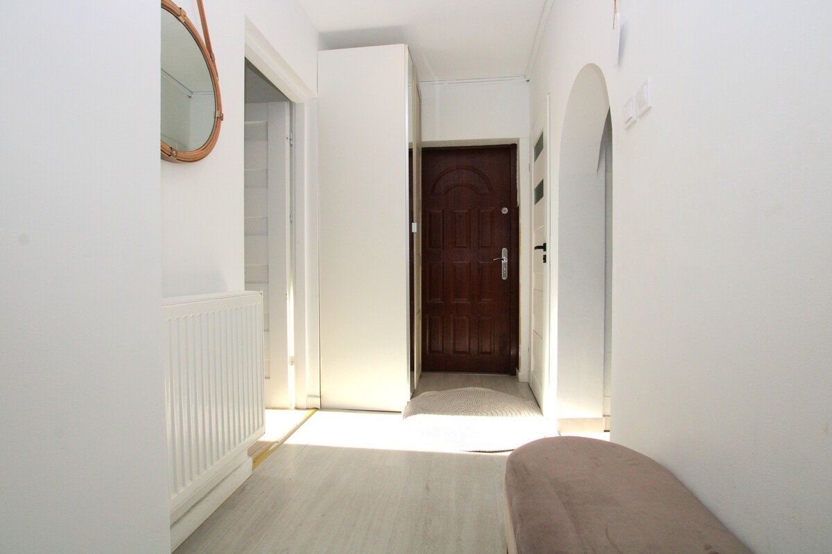 Elbląg NIERUCHOMOŚCI ANNA KRASZEWSKA Mieszkanie 5-pokojowe z ogródkiem przy budynku ul. Niska NOWA