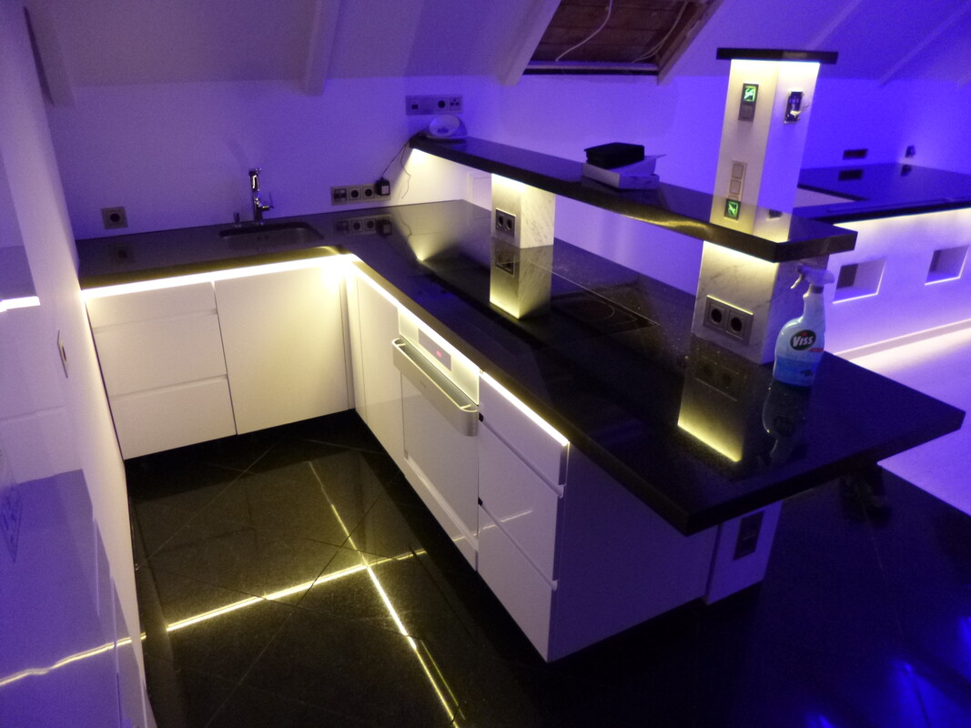 Elbląg 💎 Wynajmę Ekskluzywne Studio-Loft na Starówce (55 m²) + Balkon – Pełne Wyposażenie i