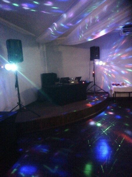 Elbląg DJGramy oferuje:Profesjonalną oprawę muzyczną imprez(nagłośnienie, DJ-a, lasery, światła)Zapewniam dobrej