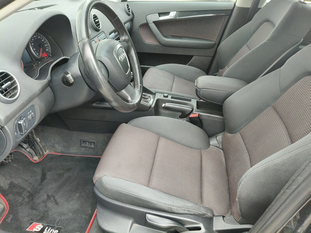 Elbląg SUPER STAN !!! AUDI A3 SPORTBACK z NAJLEPSZYM silnikiem 1,6 benzyna MPI.
