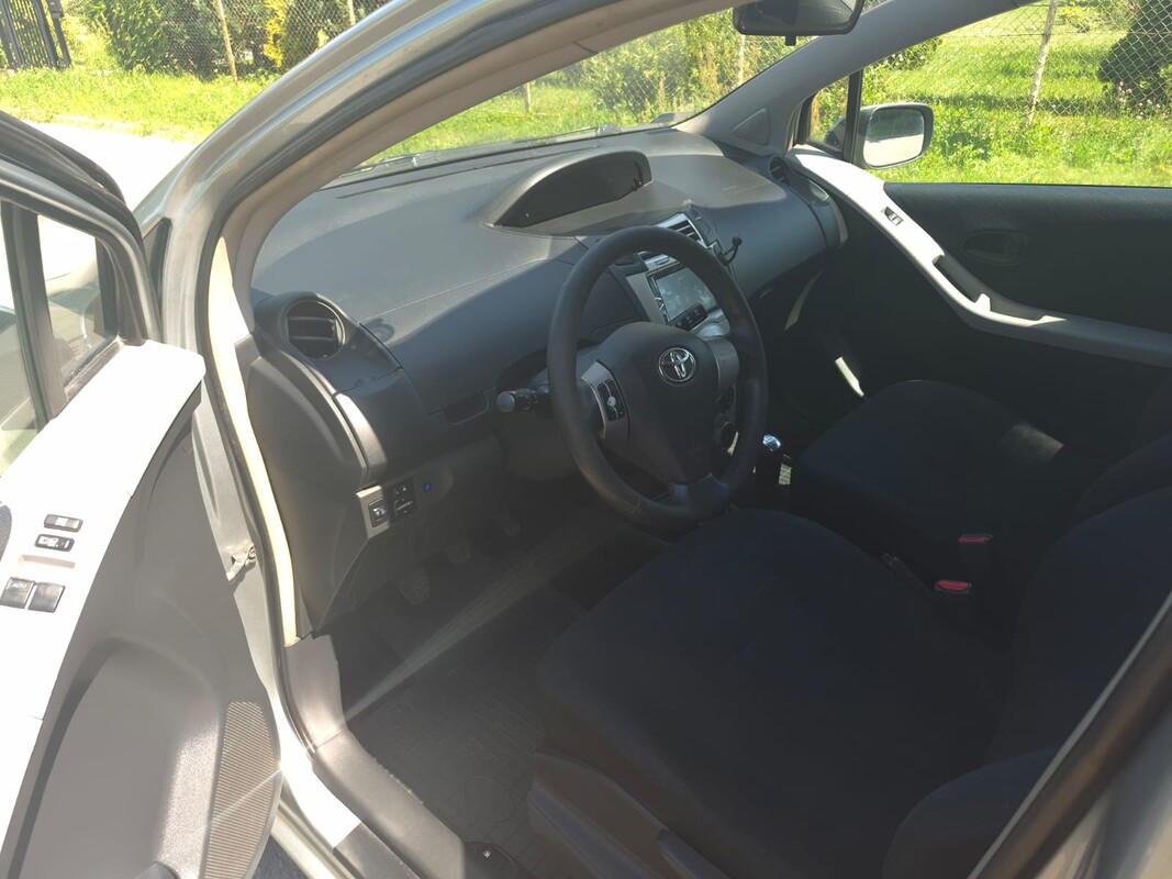 Elbląg Sprzedam Toyota Yaris II