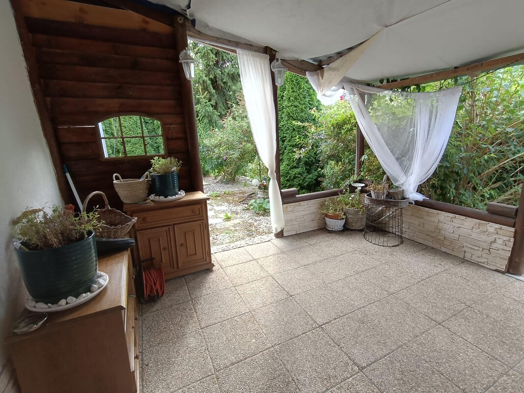 Elbląg GALERIA NIERUCHOMOŚCIZ pasji i miłości do nieruchomościNa sprzedaż: Dom z dużą działką w