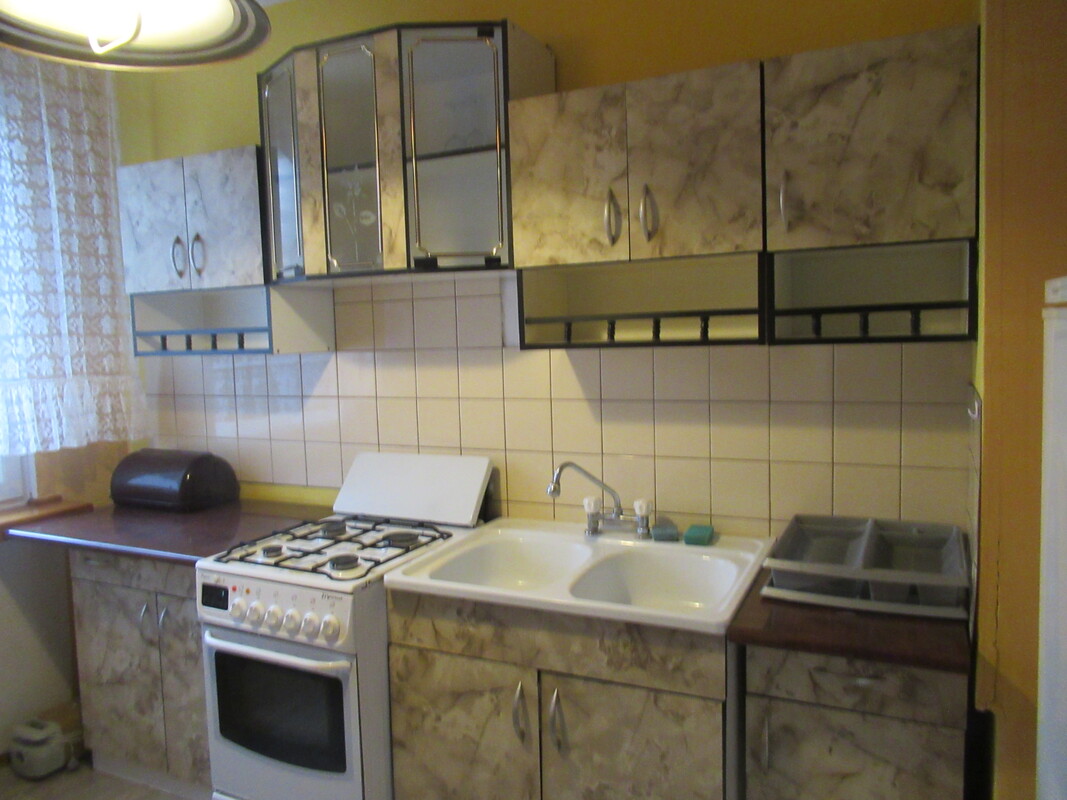 Elbląg Wynajmę duże mieszkanie 1 pokojowe o metrażu 35m2.Cena łącznie z opłatami / czynsz, gaz, woda, centralne