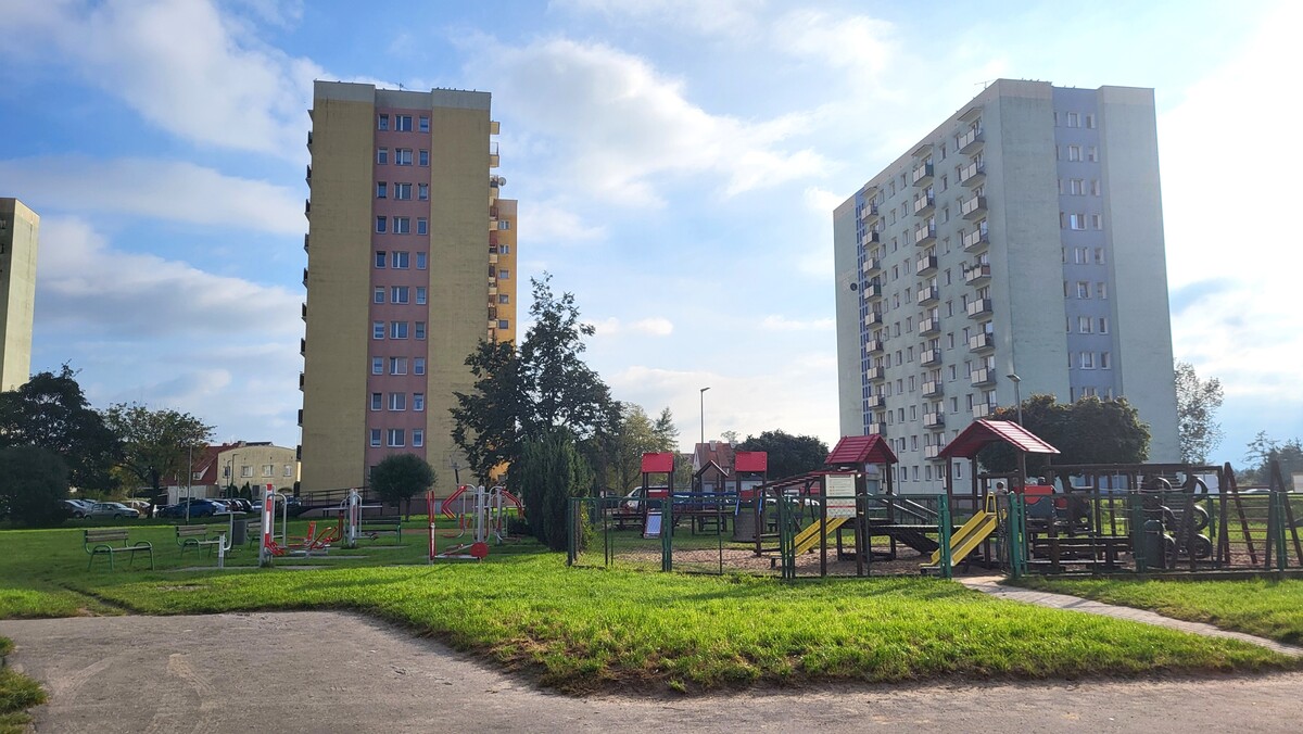 Elbląg KWADRAT NIERUCHOMOŚCI1 pokój, 33 m2V piętrowindabalkonpo generalnym remonciemedia z miasta