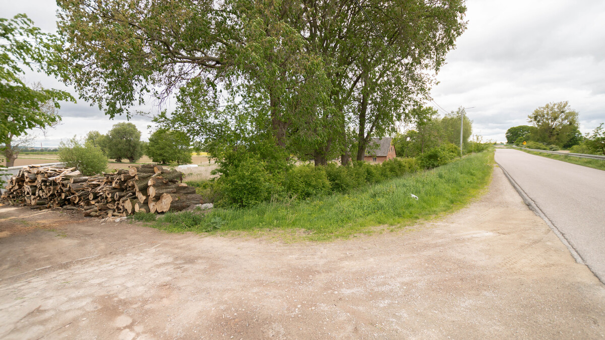 Elbląg * * * ABC NIERUCHOMOŚCI * * * POLECAMY ŚWIETNĄ DZIAŁKĘ W NIEDALEKIEJ ODLEGŁOŚCI OD ELBLĄGAo pow. 3011m2z