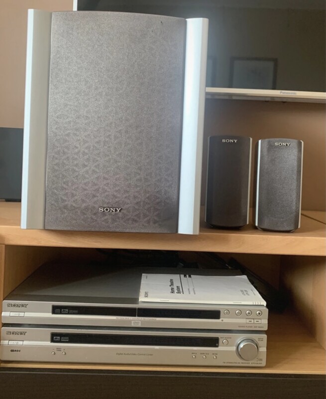 Elbląg Sony HTP-1200 zestaw kina domowego typu „all-in-one”, przeznaczony do domowej rozrywki z dźwiękiem
