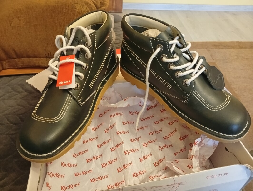 Elbląg Okazja!! sprzedam damskie botki skórzane Kickers nowe nie uzywane w oryginalnym kartonie buty unisex dla