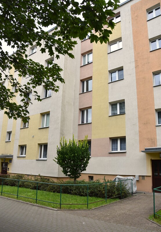 Elbląg ATUT NIERUCHOMOŚCI POLECA:Dwupokojowe mieszkanie w bloku na parterze, idealne dla osób starszych, młodej