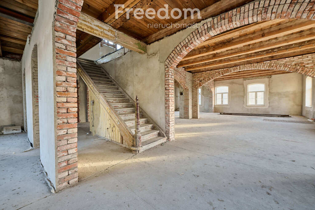 Elbląg FREEDOM NIERUCHOMOŚCISprzedam dom - Młynary, Dworcowa. Na sprzedaż dom wolnostojący położony w spokojnej i