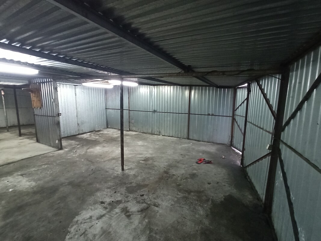 Elbląg Garaż 60 M2 w Elblagu