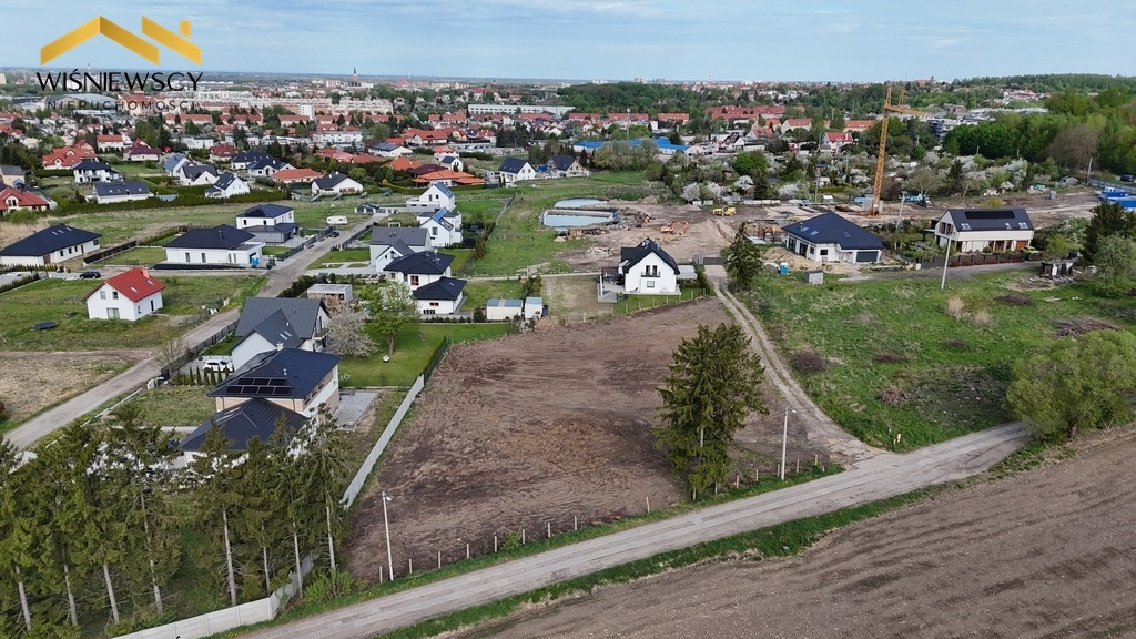 Elbląg WIŚNIEWSCY NIERUCHOMOŚCI Sp. z o.o.Sprzedam działkę - Elbląg, Okólnik. Oferta:
Na sprzedaż działka o