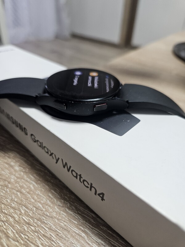 Elbląg Sprzedam Samsung smartwatch 4 LTE
Zegarek jewt w pelni sprawny i gotowy do pracy.