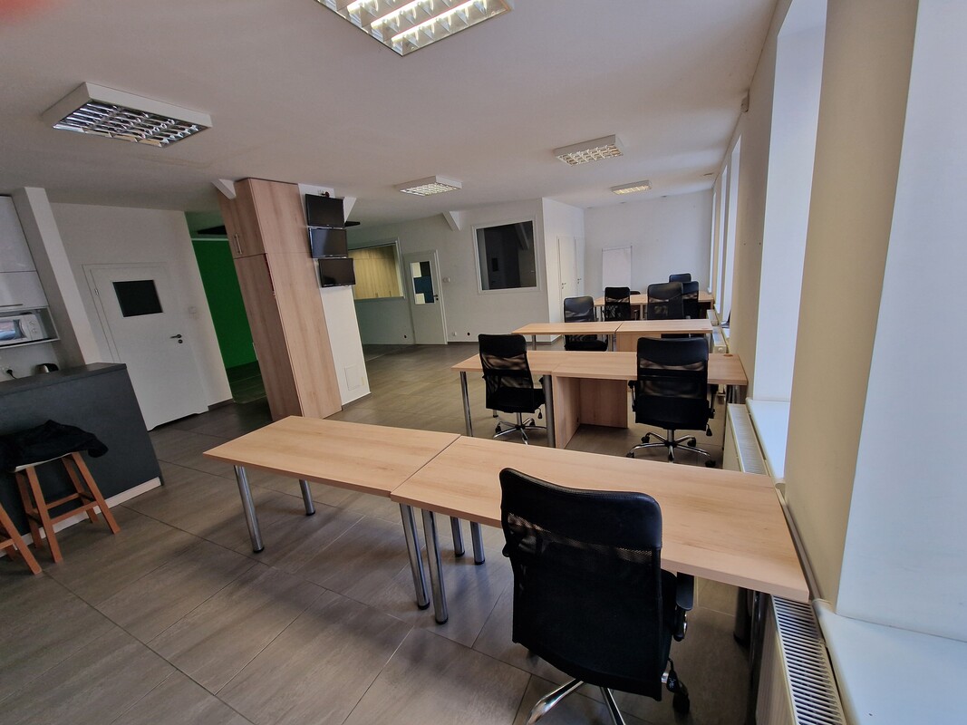 Elbląg Na Sprzedaż/Wynajem: Lokal 127m² w Centrum Elbląga. Idealny pod Gabinet, Kancelarię lub Sklep! Pełna