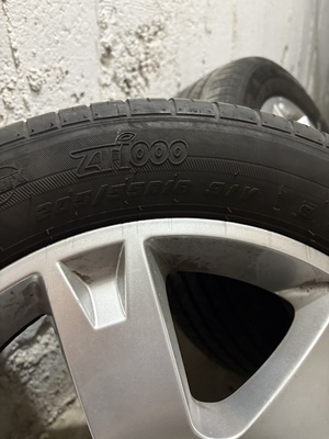 Elbląg Witam mam na sprzedaż cztery 4️⃣ oponki z felgami aluminiowymi 205/55/R16 do Toyoty avensis w