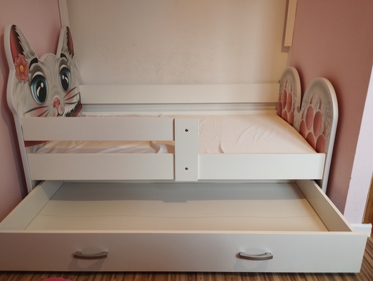 Elbląg Sprzedam łóżko dzieciece z materacem jak nowe.
Czyste i zadbane.
Wymiary:
Dł. 144,5 cm
Szer. 85
Odbiór