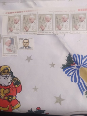 Elbląg Sprzedam znaczki pocztowe z Papieżem Janem Pawłem II i z Wałęsą. Może na prezent pod choinkę.