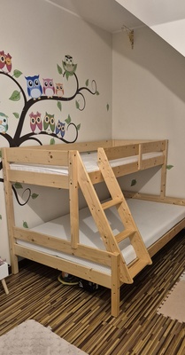 Elbląg Sprzedam łóżko piętrowe z górnym materacem. Łóżko praktycznie nie używane.